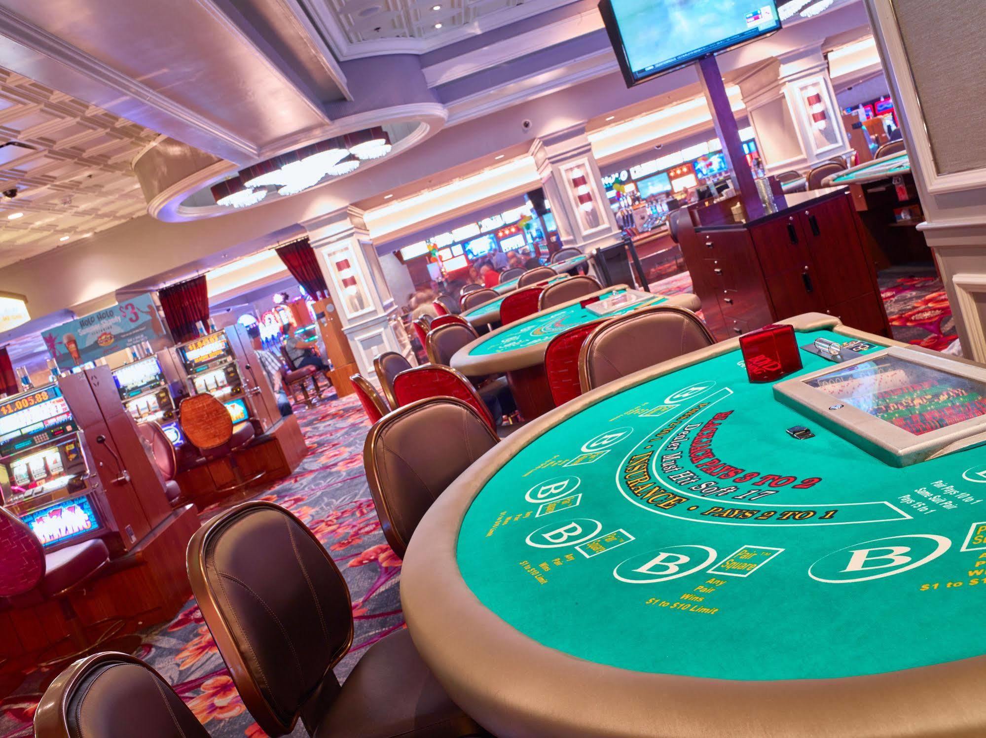 California Hotel And Casino Las Vegas Buitenkant foto